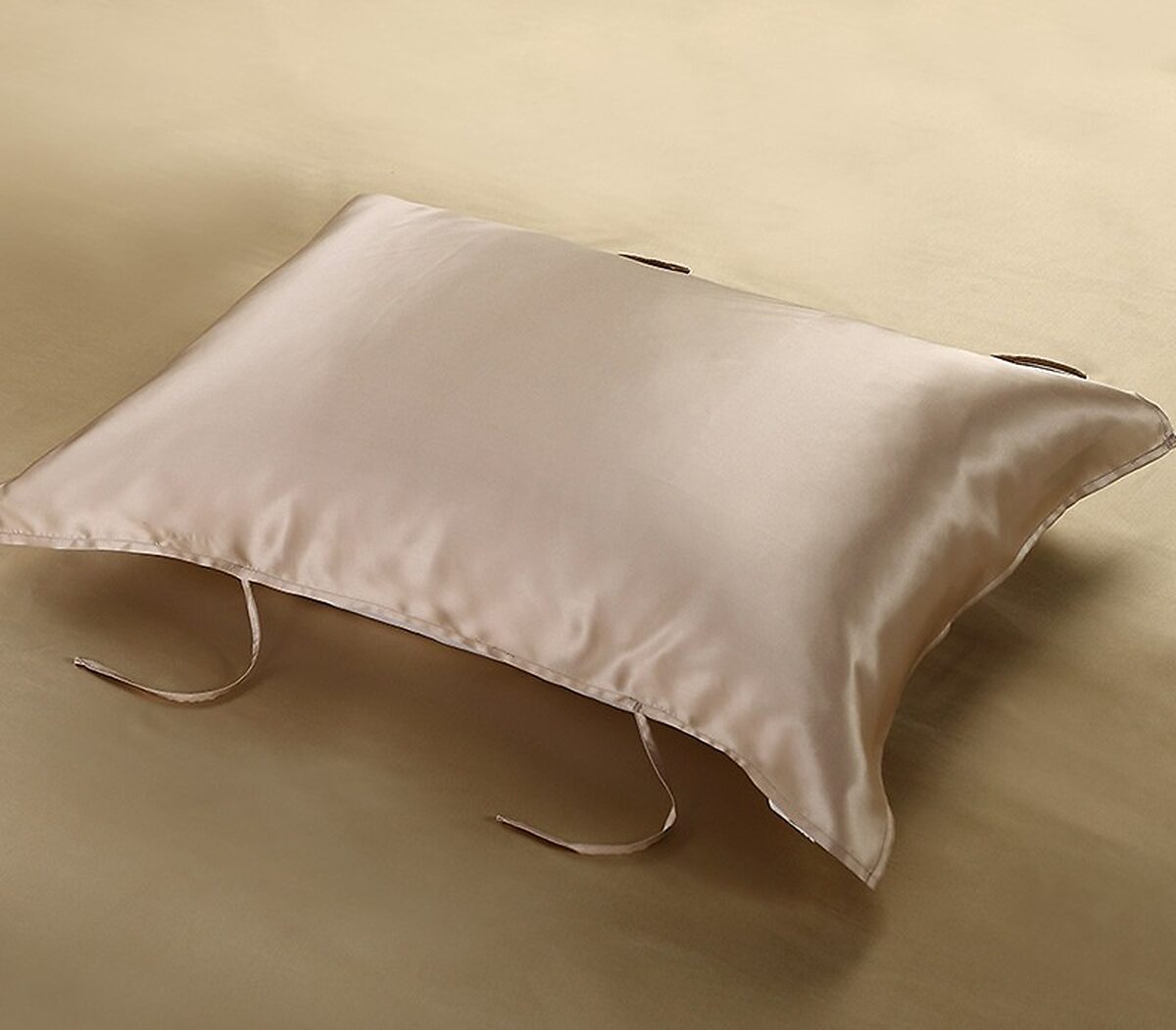 Mulberry silk pillowcase